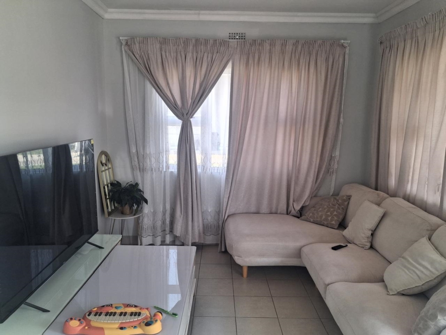 To Let 3 Bedroom Property for Rent in Gonubie Eastern Cape